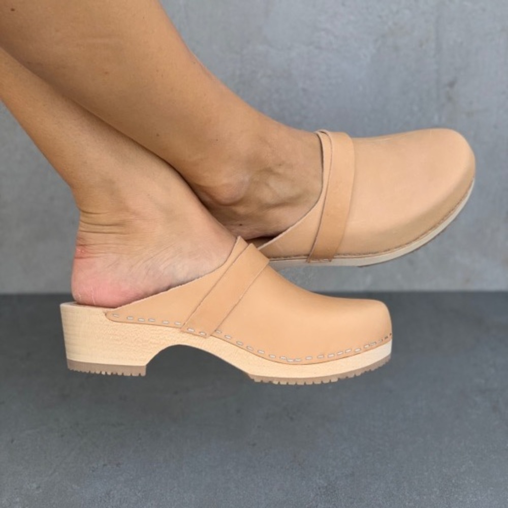 Lotta From Stockholm Tan Clogs Size 10.5 Heel Wooden